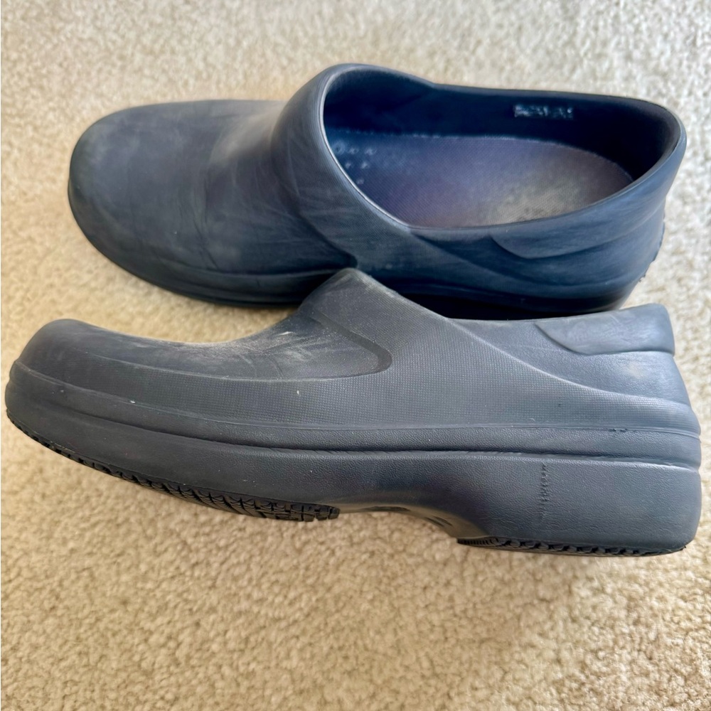 Crocs Neria Slip On Clog